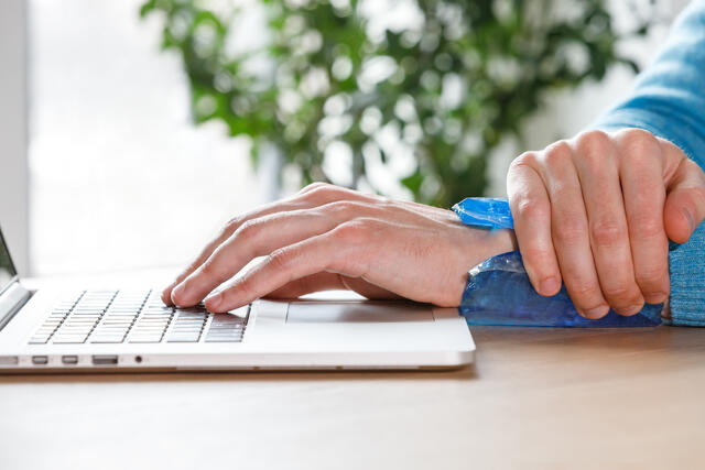 Musearm eller musarm er en smertetilstand i underarmen. Den oppstår typisk som følge av pc-arbeid med mus. Men tilstanden kan også oppstå i forbindelse med andre aktiviteter,  som håndarbeid, padling, matlaging eller håndverksarbeid. 
